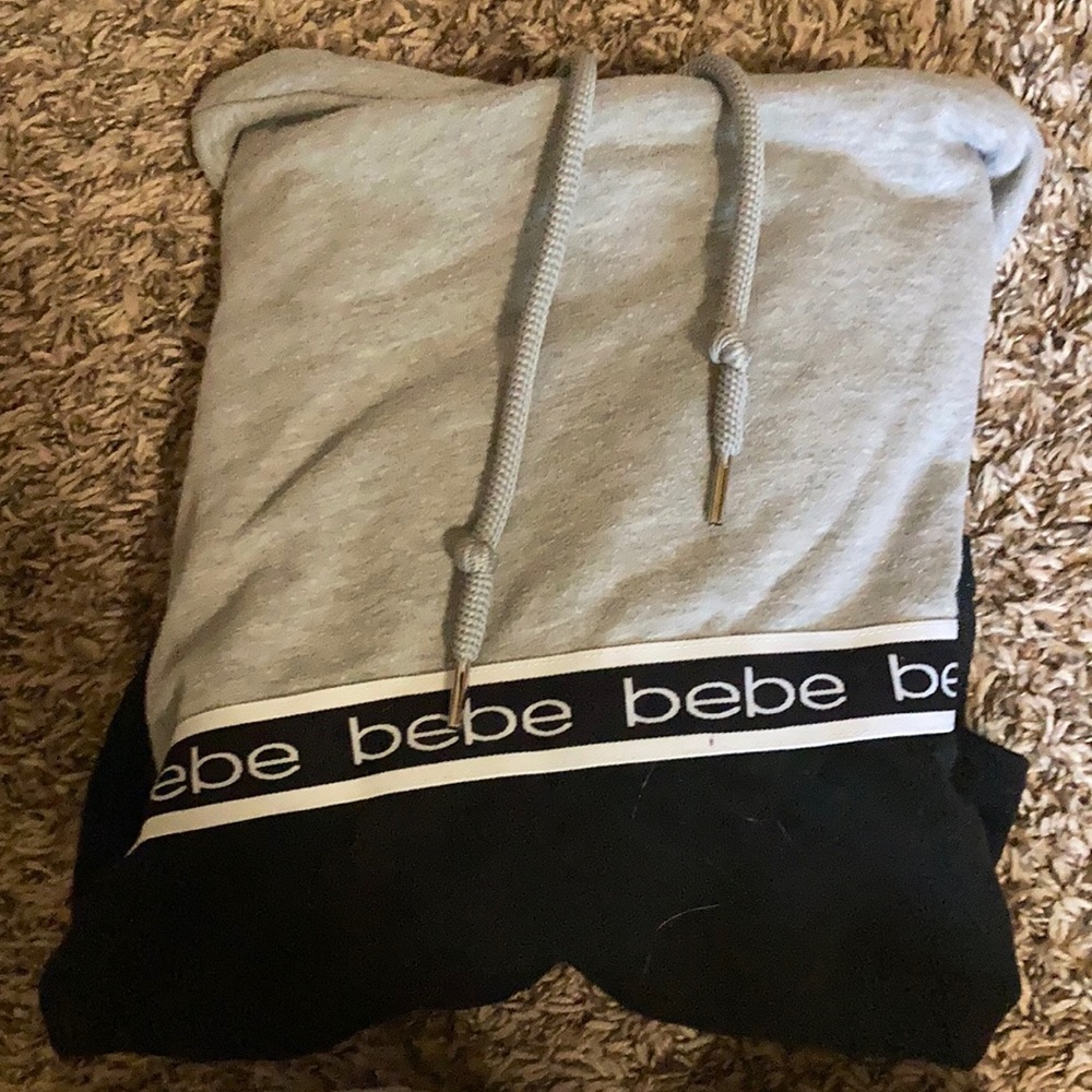 Bebe sweatshirt
